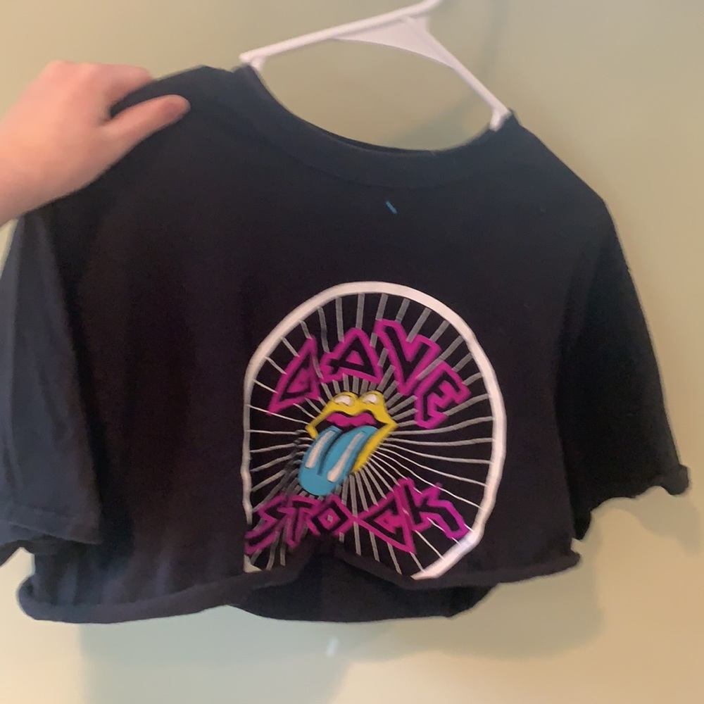 Crop top - Picture 2 of 2